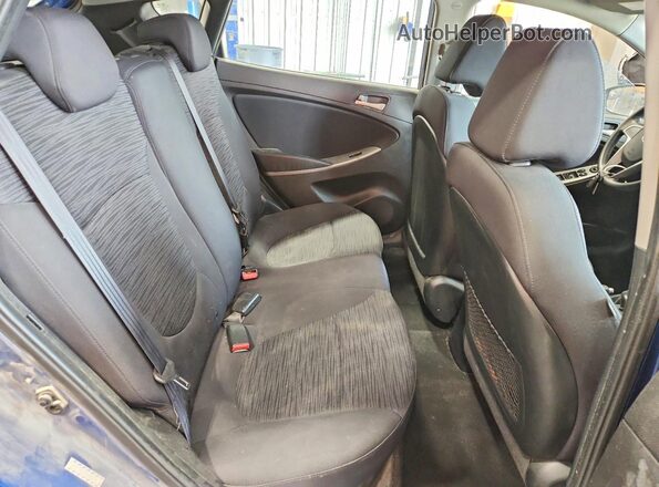 KMHCT5AE0GU280285 2016 HYUNDAI ACCENT Blue Հետևի նստատեղերի տեսք