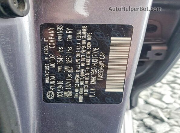 KMHCT5AE0HU317076 2017 HYUNDAI ACCENT Gray Widok komory silnika