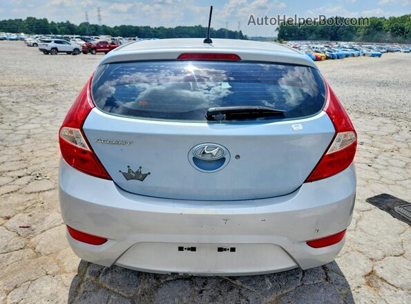 KMHCT5AE1GU267464 2016 HYUNDAI ACCENT Silver Вид ззаду