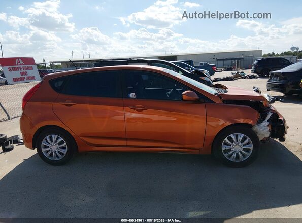 KMHCT5AE1GU294499 2016 HYUNDAI ACCENT Orange Սալոնի 360 աստիճան տեսք