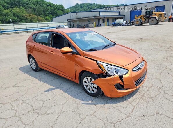 KMHCT5AE1HU327972 2017 HYUNDAI ACCENT Orange Передня права чверть