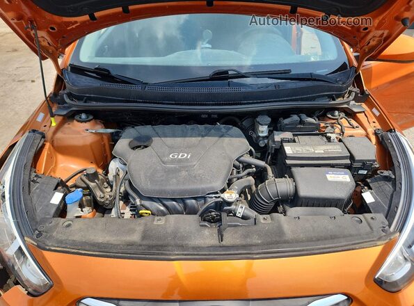 KMHCT5AE1HU327972 2017 HYUNDAI ACCENT Orange Вид задньої частини салону