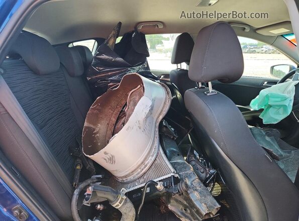 KMHCT5AE2HU325468 2017 HYUNDAI ACCENT Blue Вид задніх сидінь