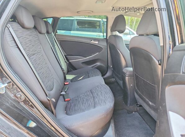 KMHCT5AE3HU307853 2017 HYUNDAI ACCENT Black Հետևի նստատեղերի տեսք