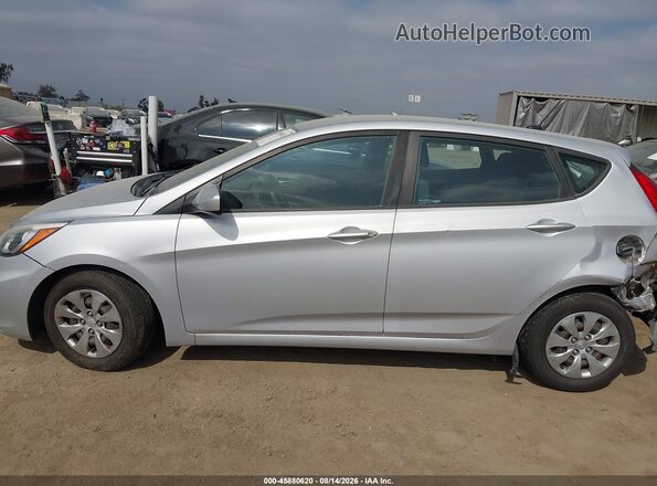 KMHCT5AE3HU342361 2017 HYUNDAI ACCENT Silver Սալոնի հետևի տեսք
