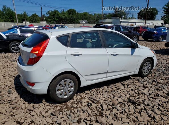 KMHCT5AE3HU363209 2017 HYUNDAI ACCENT Белый Задняя правая четверть