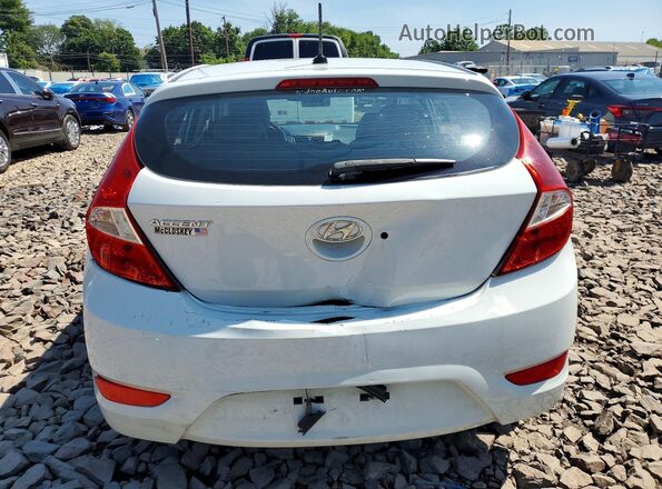 KMHCT5AE3HU363209 2017 HYUNDAI ACCENT Белый Вид сзади