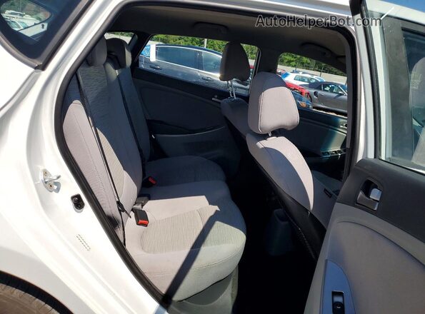 KMHCT5AE3HU363209 2017 HYUNDAI ACCENT Белый Вид задних сидений