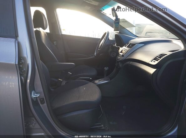 KMHCT5AE4GU237889 2016 HYUNDAI ACCENT Gray Vista interior delantera
