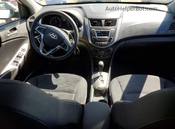 KMHCT5AE5HU351546 2017 HYUNDAI ACCENT White Вид панелі приладів