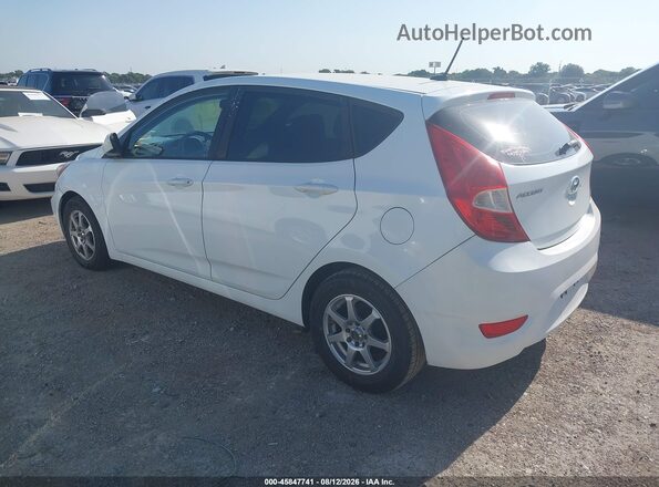 KMHCT5AE6HU318801 2017 HYUNDAI ACCENT White Tył lewy