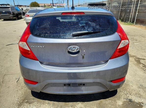KMHCT5AE6HU330897 2017 HYUNDAI ACCENT Серый Вид сзади