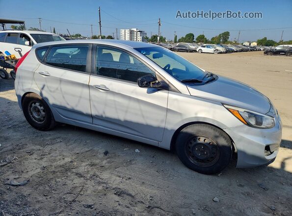 KMHCT5AE8HU336023 2017 HYUNDAI ACCENT Серебряный Передняя правая четверть