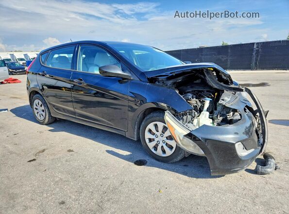 KMHCT5AE9HU306366 2017 HYUNDAI ACCENT Black Delantero derecho