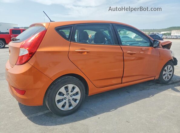 KMHCT5AE9HU315990 2017 HYUNDAI ACCENT Orange Задня права чверть