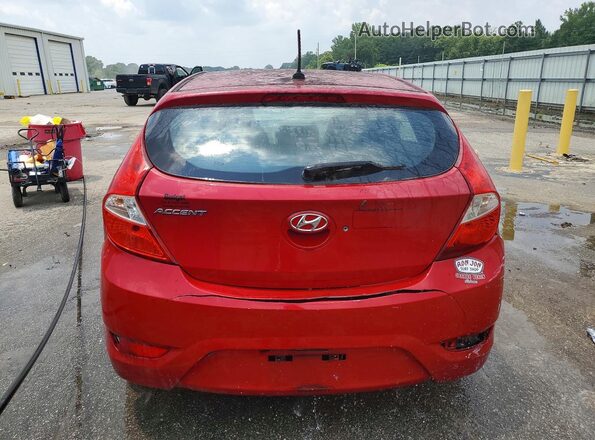 KMHCT5AE9HU348374 2017 HYUNDAI ACCENT Red უკანა ხედი