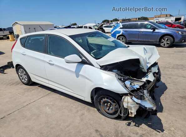 KMHCT5AEXHU348402 2017 HYUNDAI ACCENT White Przód prawy