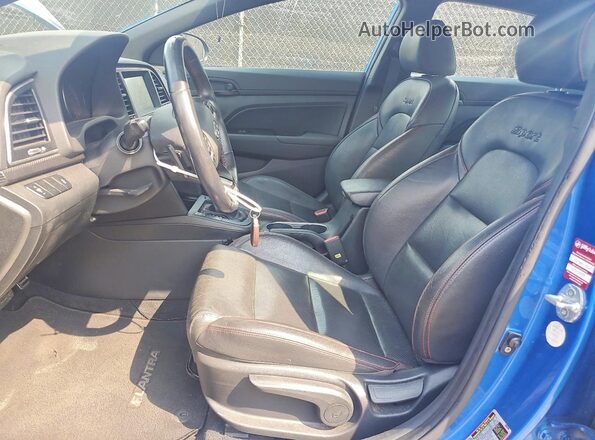 KMHD04LB2HU366547 2017 HYUNDAI ELANTRA Blue Front interior view