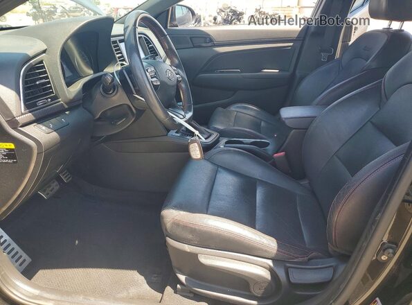 KMHD04LB5JU451775 2018 HYUNDAI ELANTRA Black წინა სალონის ხედი