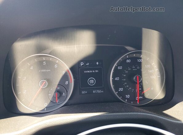 KMHD04LB5JU451775 2018 HYUNDAI ELANTRA Black ხელსაწყოთა პანელის ხედი