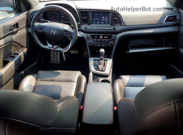KMHD04LB5JU705422 2018 HYUNDAI ELANTRA Белый Вид панели приборов