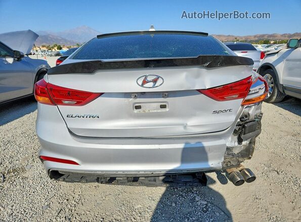 KMHD04LB7JU574946 2018 HYUNDAI ELANTRA Silver Вид ззаду