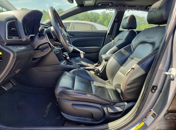 KMHD04LBXJU515650 2018 HYUNDAI ELANTRA Gray Вид салону спереду