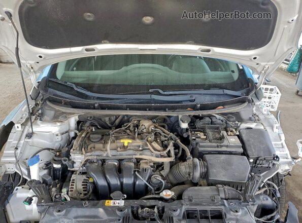 KMHD35LH0GU305455 2016 HYUNDAI ELANTRA Silver Widok wnętrza z tyłu