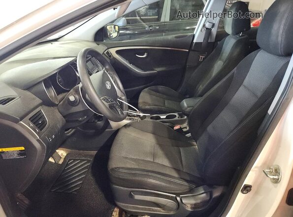 KMHD35LH1GU323950 2016 HYUNDAI ELANTRA White Вид панелі приладів