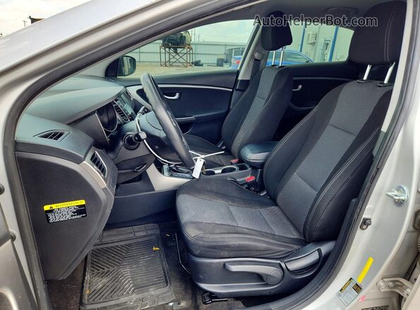 KMHD35LH1HU368758 2017 HYUNDAI ELANTRA Silver Widok wnętrza z przodu