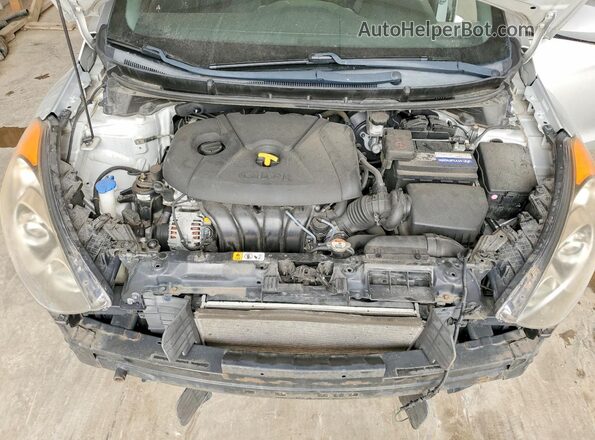 KMHD35LH2GU256260 2016 HYUNDAI ELANTRA Серебряный Вид задней части салона