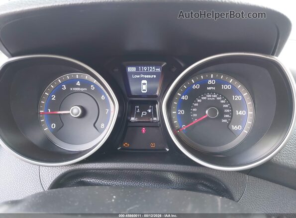 KMHD35LH4GU329760 2016 HYUNDAI ELANTRA GT Black Widok tylnych siedzeń