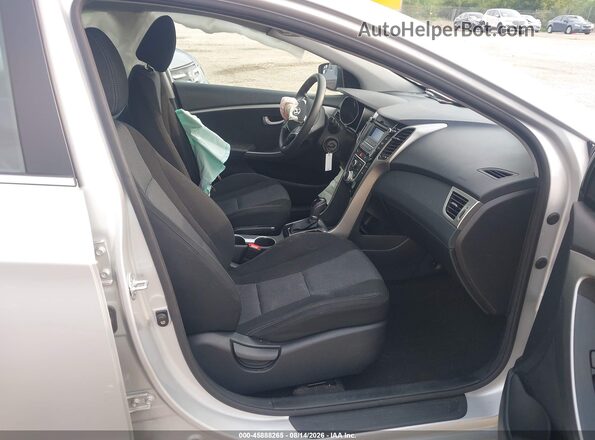 KMHD35LH5HU376863 2017 HYUNDAI ELANTRA GT Silver Вид салону спереду