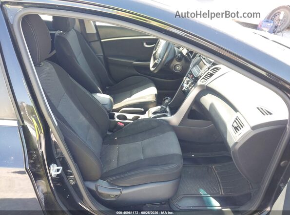KMHD35LH7HU359224 2017 HYUNDAI ELANTRA GT Black წინა სალონის ხედი