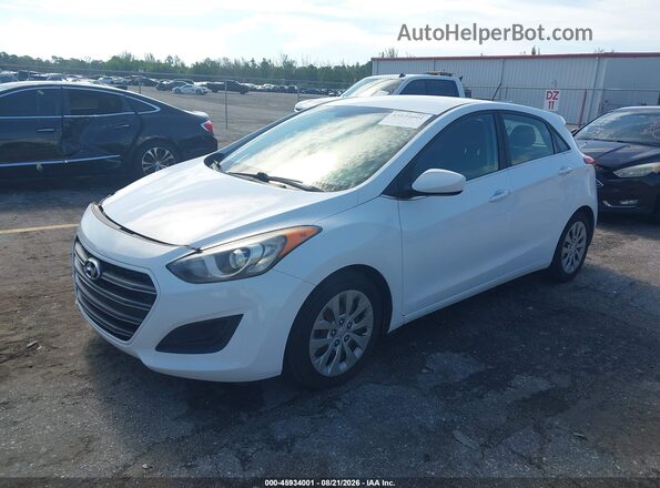 KMHD35LH7HU366920 2017 HYUNDAI ELANTRA GT White Vista tres cuartos delantera izquierda