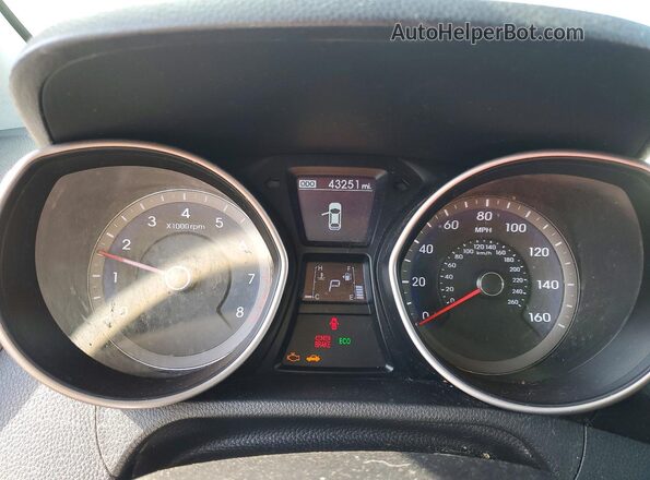 KMHD35LHXGU276644 2016 HYUNDAI ELANTRA White ხელსაწყოთა პანელის ხედი