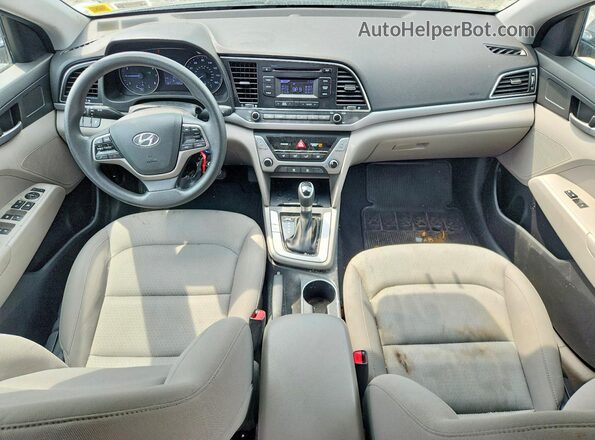 KMHD74LF0JU554861 2018 HYUNDAI ELANTRA Серебряный Вид панели приборов