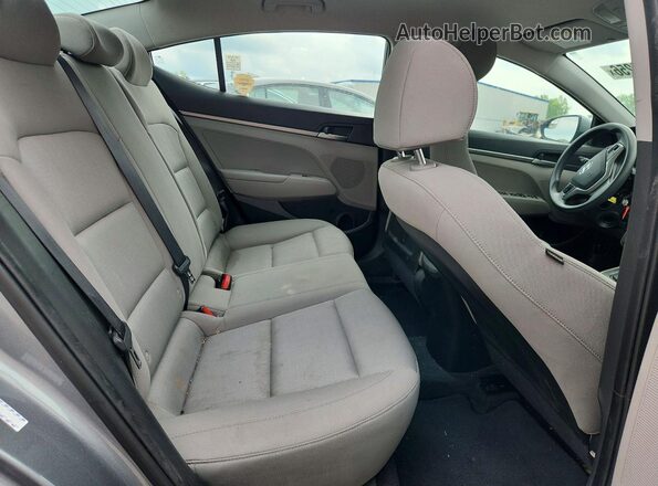 KMHD74LF0JU554861 2018 HYUNDAI ELANTRA Серебряный Вид задних сидений