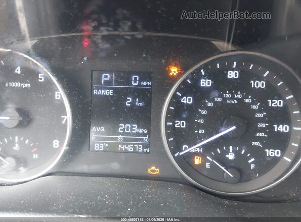 KMHD74LF1HU096340 2017 HYUNDAI ELANTRA Silver 