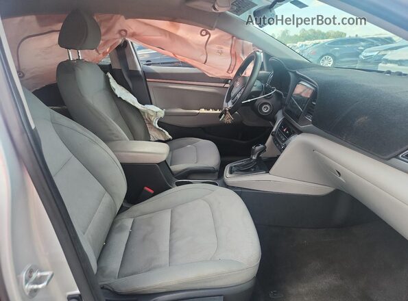KMHD74LF1HU097522 2017 HYUNDAI ELANTRA Silver Widok wnętrza z przodu
