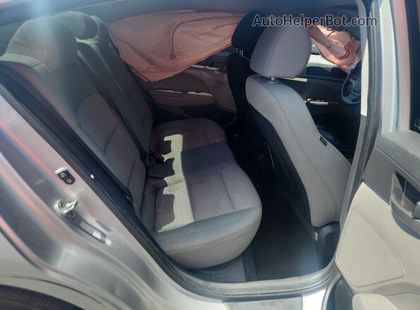 KMHD74LF1HU097522 2017 HYUNDAI ELANTRA Silver Widok tylnych siedzeń