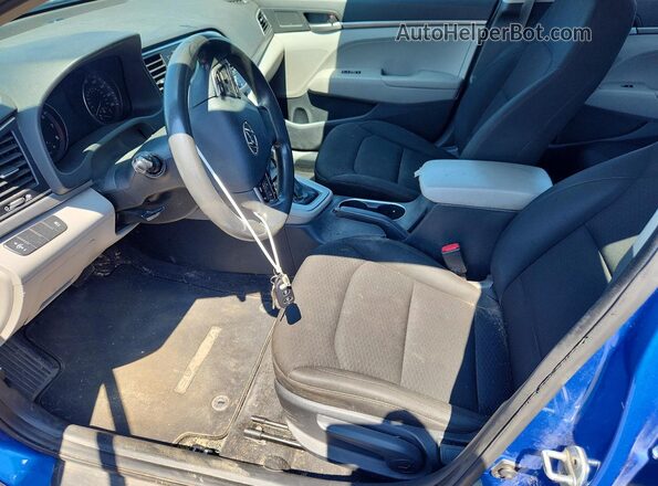 KMHD74LF1HU400685 2017 HYUNDAI ELANTRA Blue Front interior view