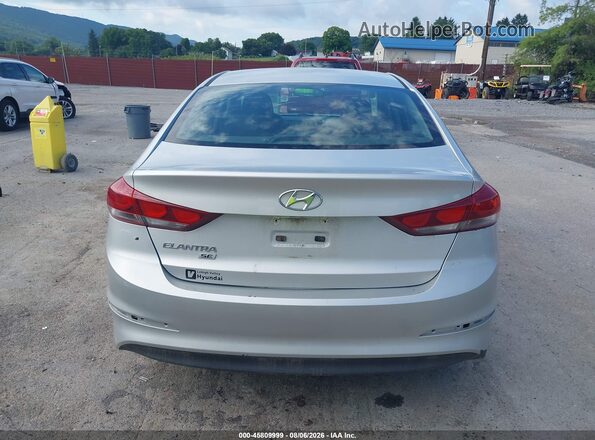 KMHD74LF1JU570972 2018 HYUNDAI ELANTRA Silver 