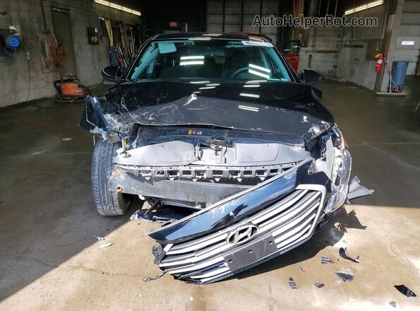 KMHD74LF2JU548401 2018 HYUNDAI ELANTRA Черный Вид спереди