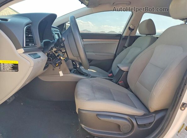 KMHD74LF3HU376549 2017 HYUNDAI ELANTRA Silver Вид салону спереду