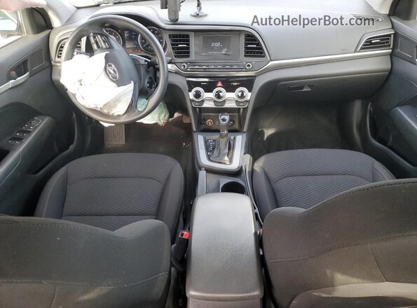 KMHD74LF5KU833756 2019 HYUNDAI ELANTRA Серебряный Вид панели приборов
