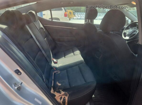 KMHD74LF6JU519466 2018 HYUNDAI ELANTRA Silver Widok tylnych siedzeń