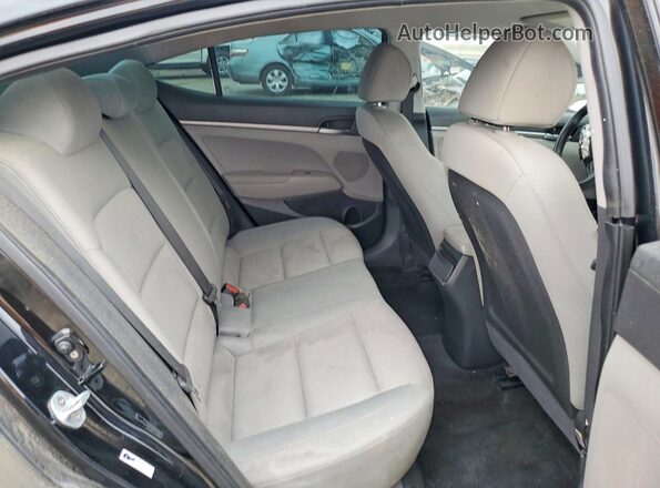 KMHD74LF7HU083026 2017 HYUNDAI ELANTRA Black Widok tylnych siedzeń