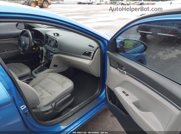 KMHD74LF7HU093930 2017 HYUNDAI ELANTRA Blue Вид салону спереду