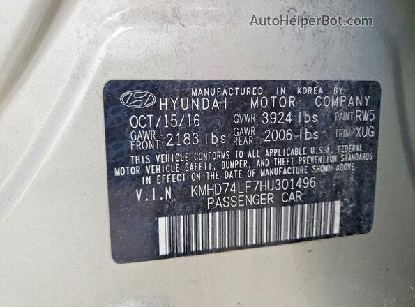 KMHD74LF7HU301496 2017 HYUNDAI ELANTRA Кремовый Вид подкапотного пространства